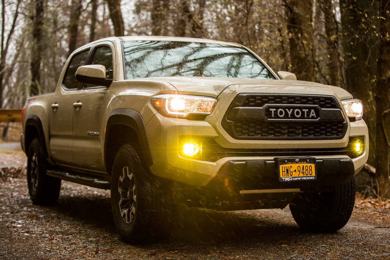 2017 Toyota Tacoma-6.jpg