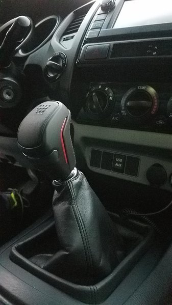 OEM TRD Shift Knob + 4WD Knob