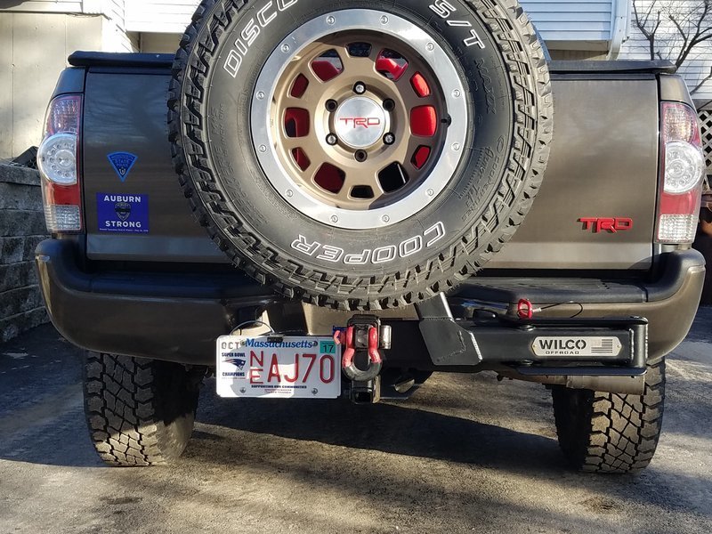 rear hitch tire carrier
