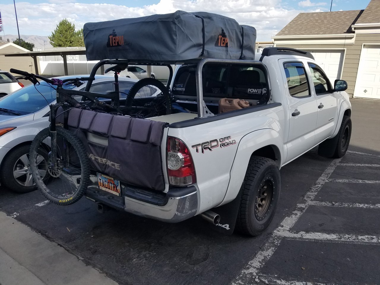 toyota tacoma tailgate pad