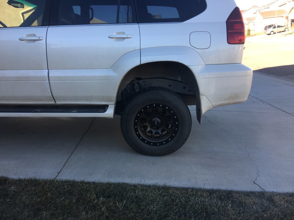 20171209 - New Wheels and lift2.jpg