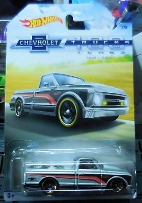 2018-Hot-Wheels-Chevy-Truck-100-Years-1967.jpg