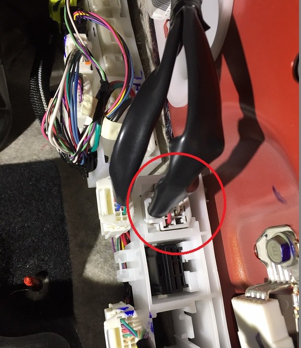 2018 tacoma connector needed (2).jpg