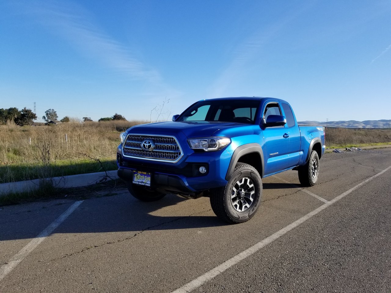 cantdrive55's 2017 TRD Off-Road V6 4x4 Blazing Blue Pearl Access Cab ...