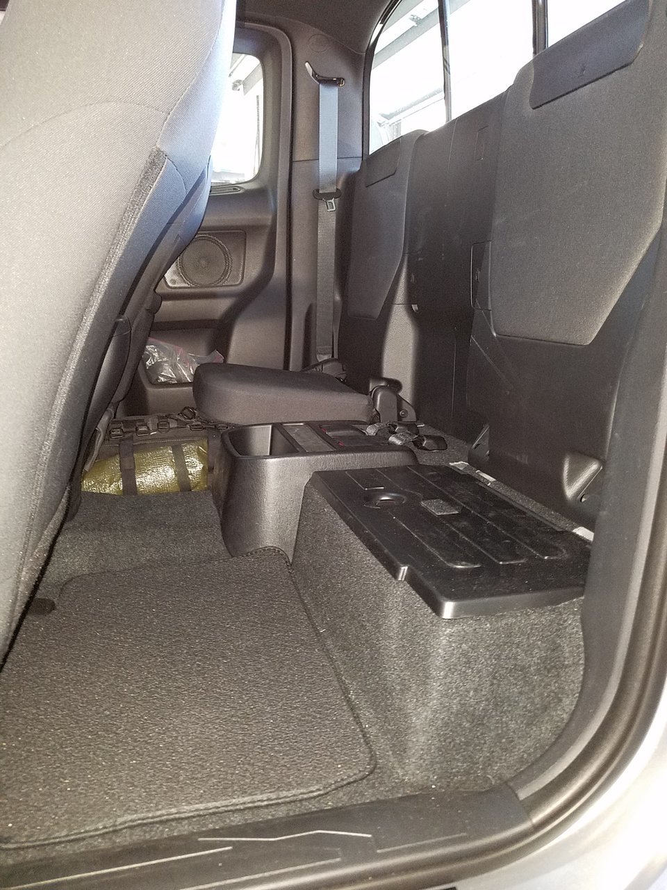 2017 Toyota Tacoma Access Cab Back Seat 