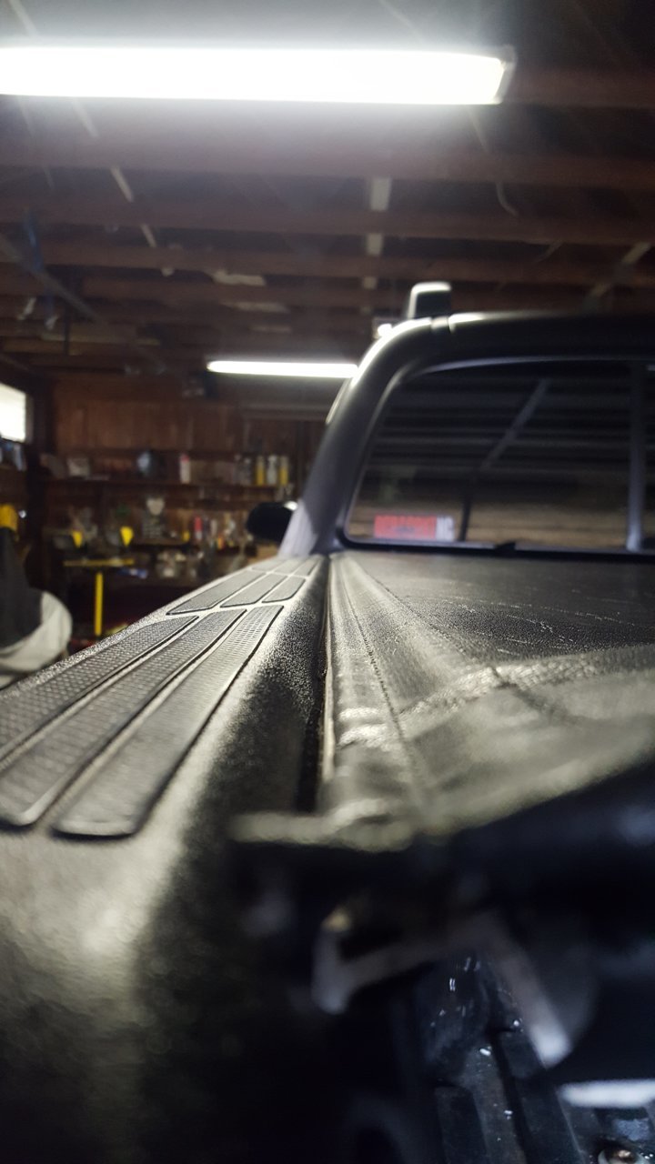 20180403_095705.jpg tonneau cover.jpg