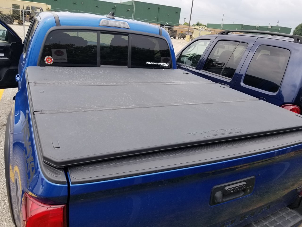 Toyota Tacoma Oem Tonneau Cover