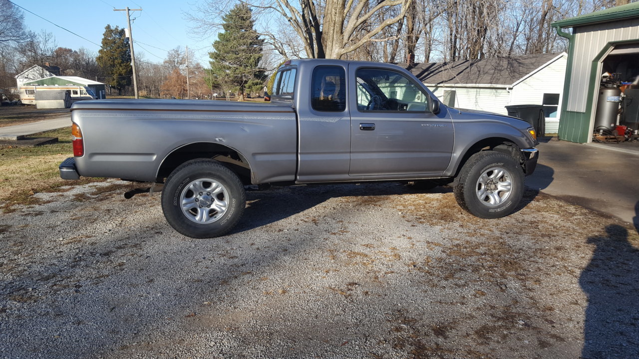 Garage sale of sorts - leftover parts from my '96 T100 4x4 - just pay the  shipping