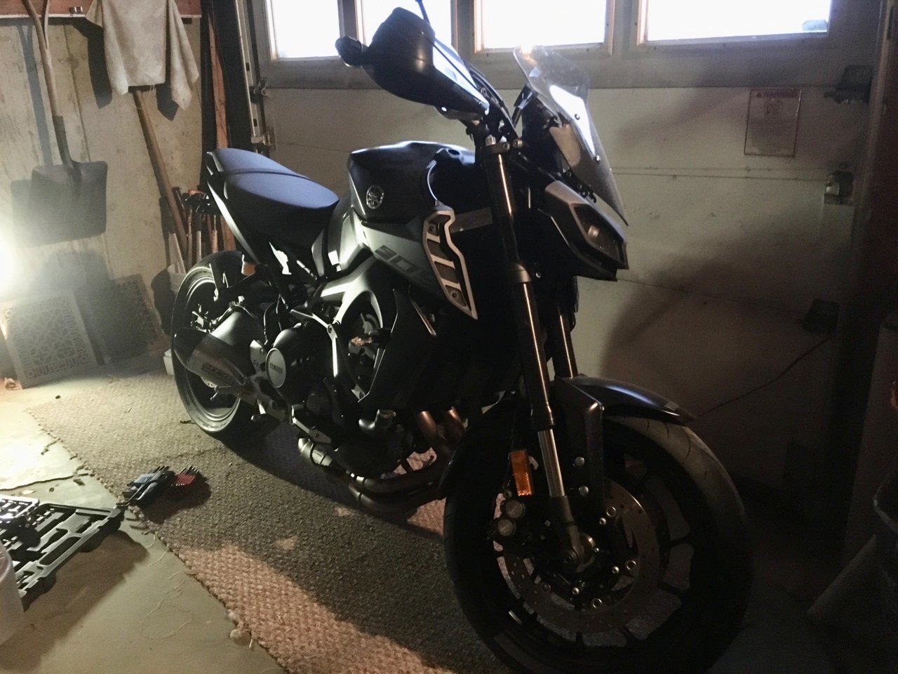 2018MT09.jpg