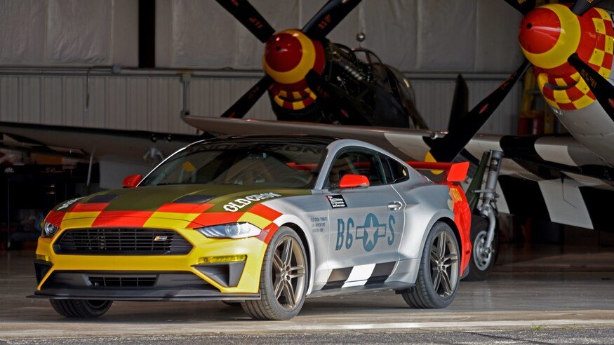 2019-Ford-Mustang-GT-Old-Crow-with-plane_1649300eb0230a7bf945a630cafff0a4ddd3c50b.jpg