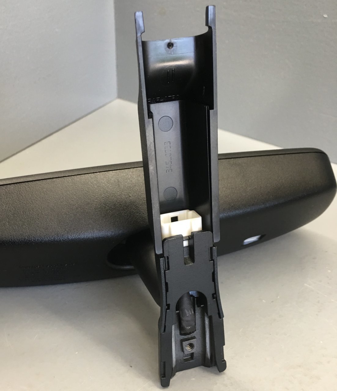 2019+ TACOMA HOMELINK MIRROR 12 PIN PLUG-ON-BRACKET 2.jpg