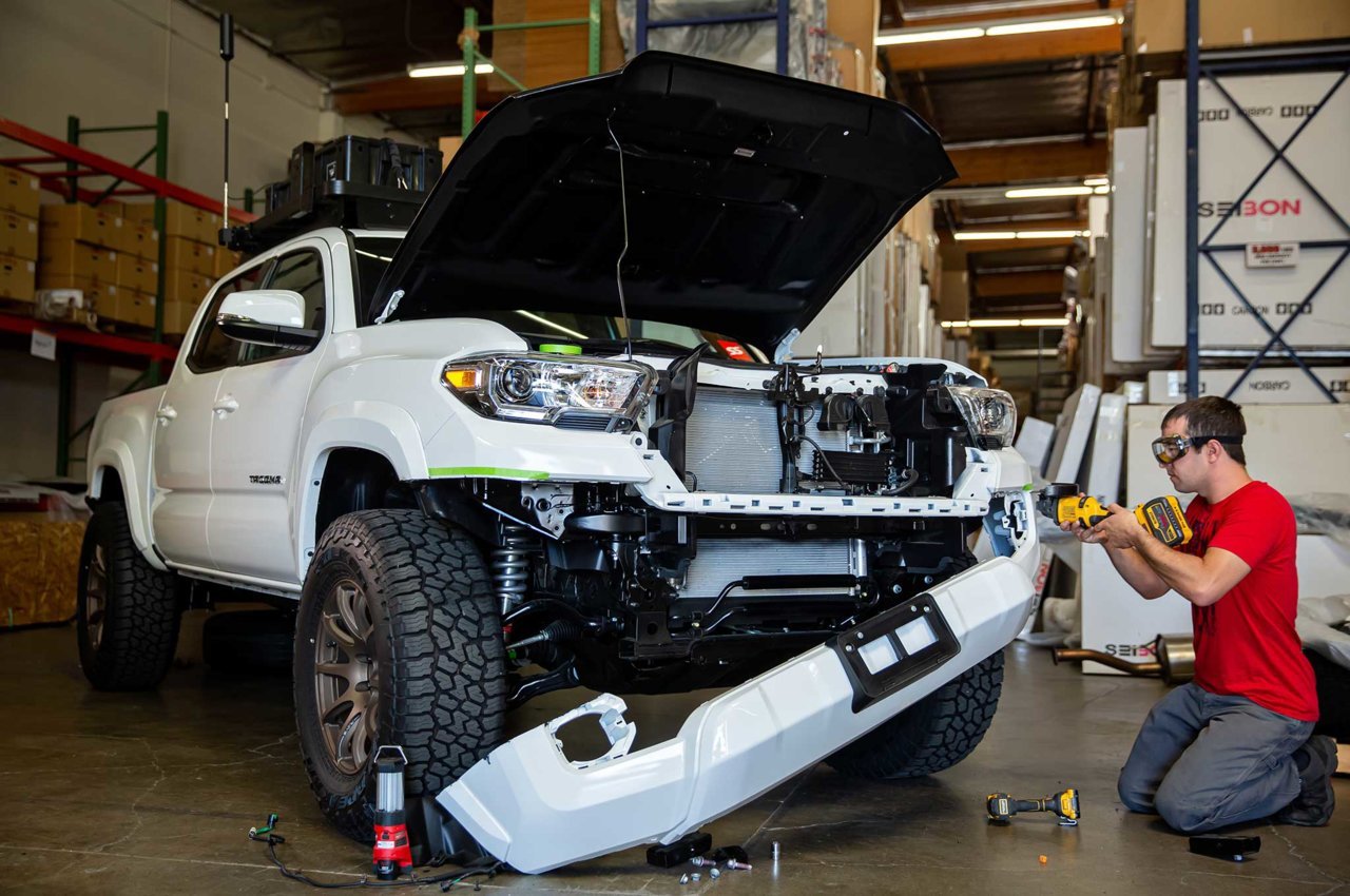 2019-Toyota-Tacoma-bumper-cutting.jpg