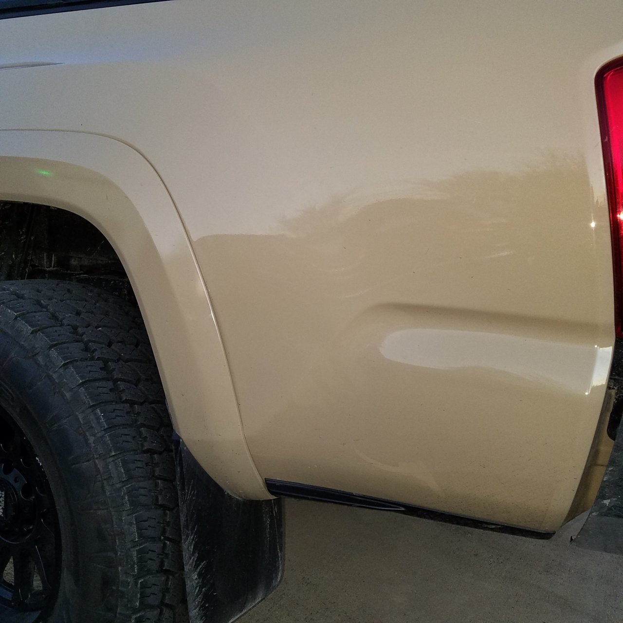 Rear panel and fender separation. 2017 SR5 | Tacoma World