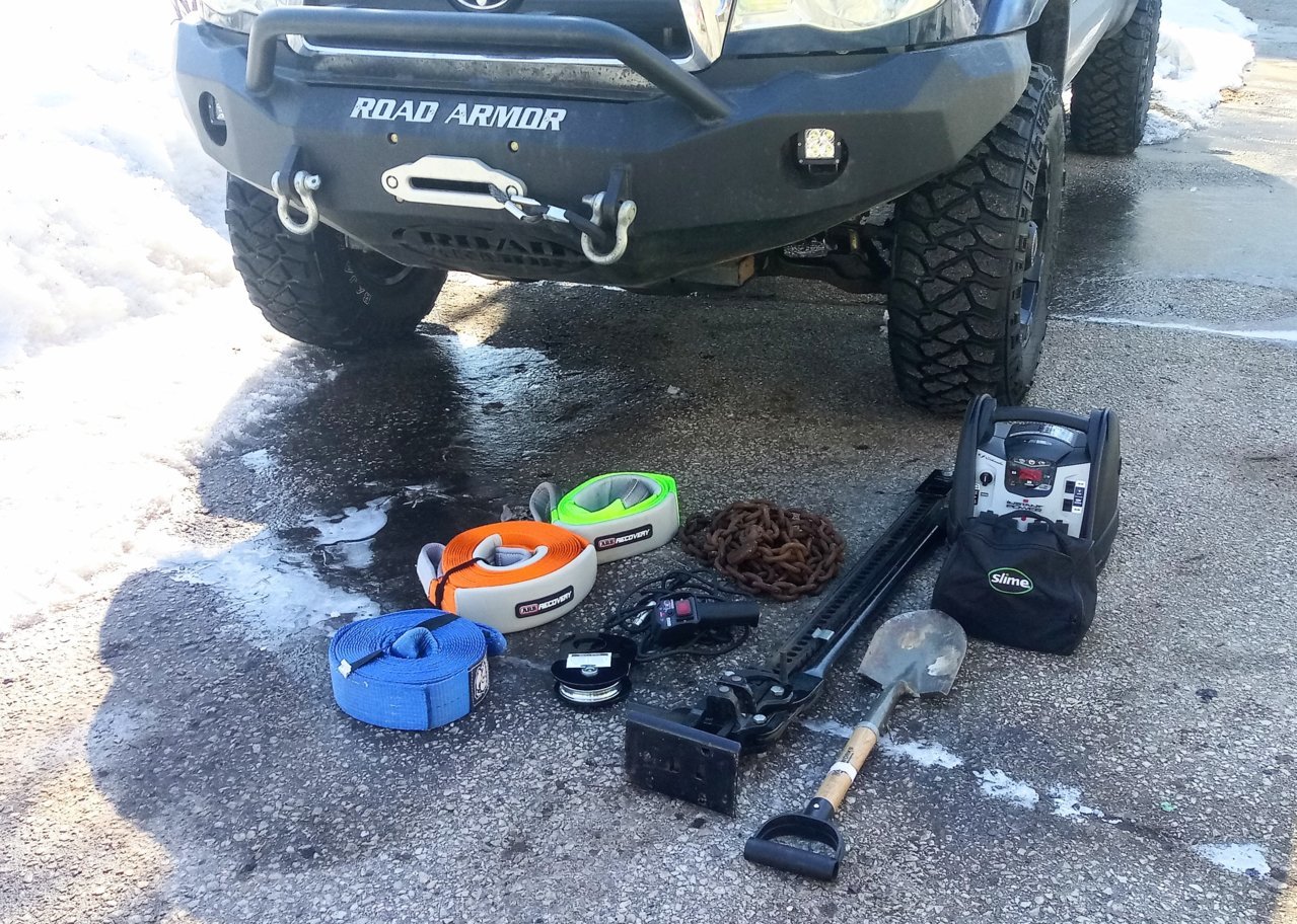 What's in your off road recovery gear kit? : r/ToyotaTacoma