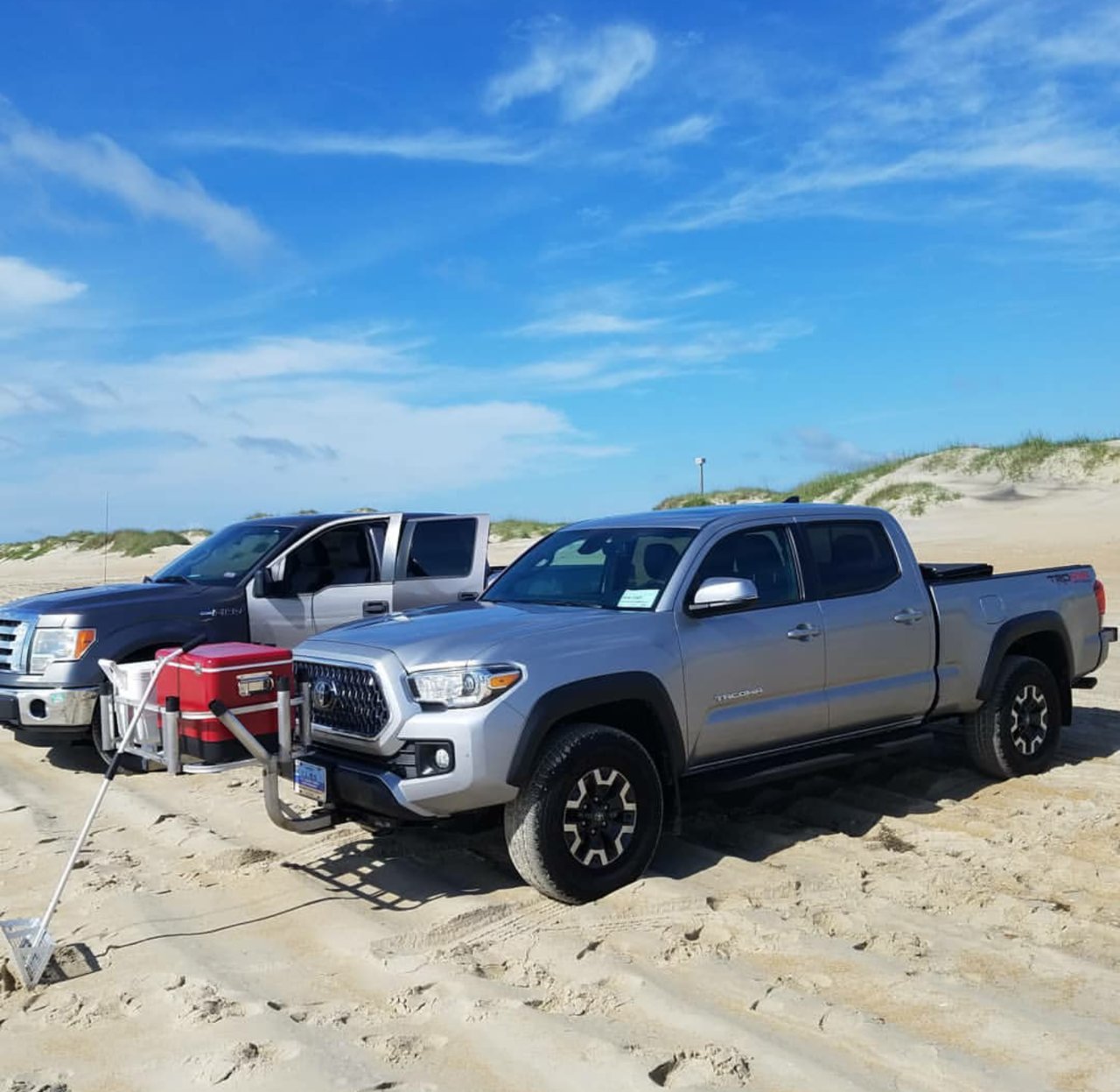 Set up for an afternoon of surf fishing and chill w my wife. South Shore,  LI. : r/ToyotaTacoma