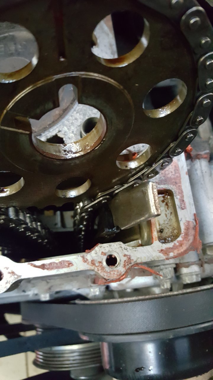 Broken timing chain hotsell