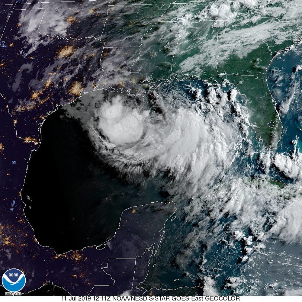 20191921211_GOES16-ABI-gm-GEOCOLOR-1000x1000.jpg
