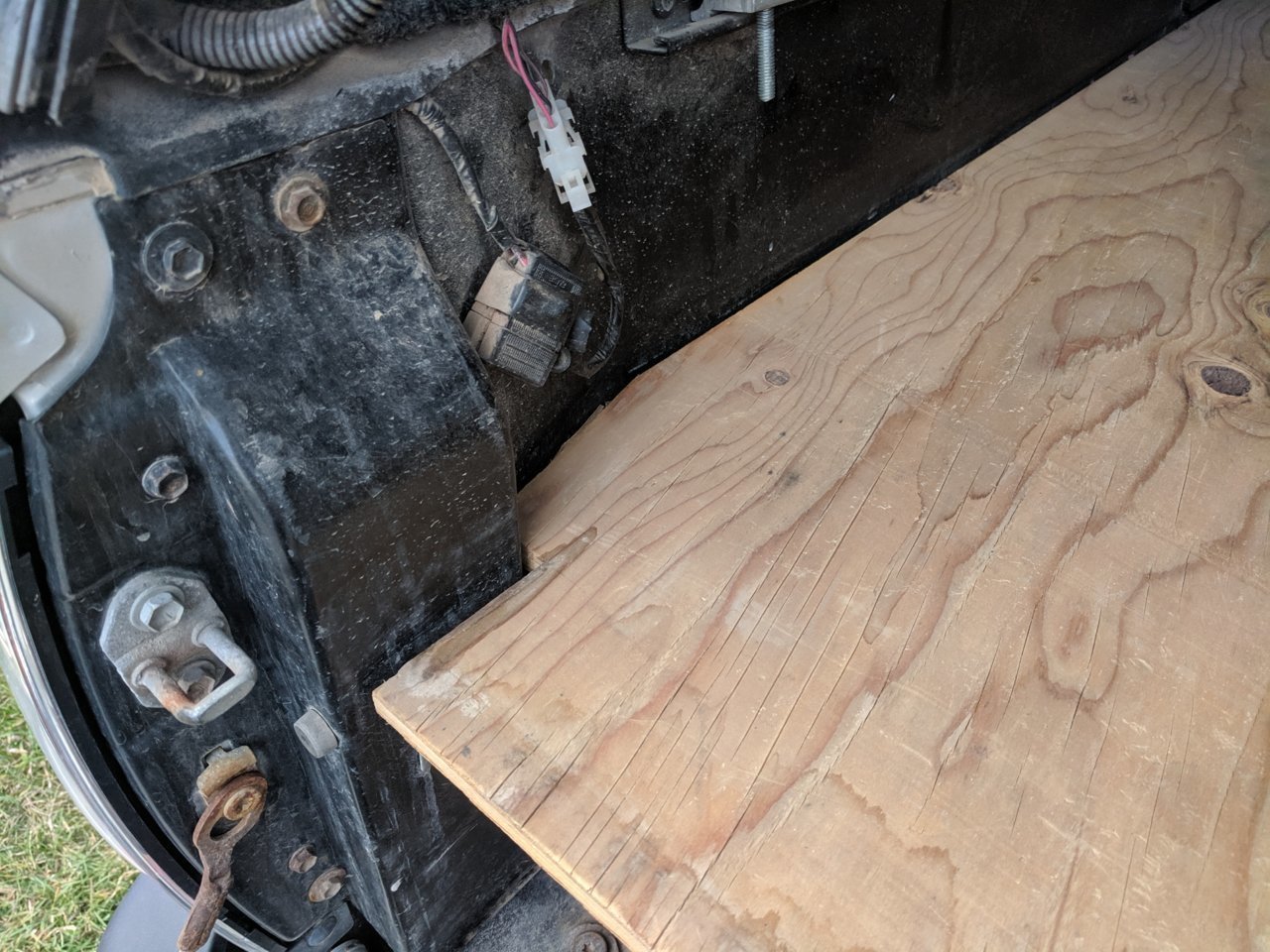2019_04_23--Truckbox--04.jpg
