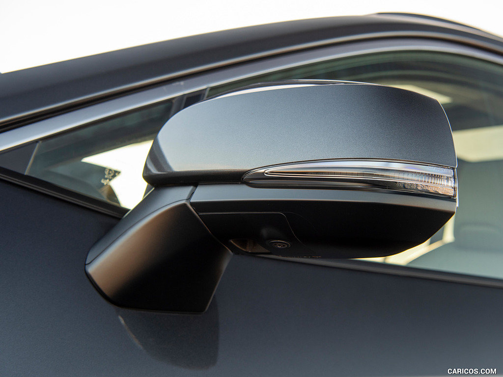 2019_toyota_rav4_98_1024x768.jpg