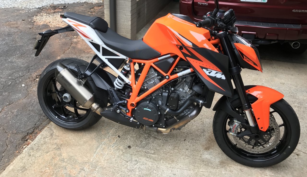 2019CFAB-E21B-422F-9414-F46A10546020.jpg