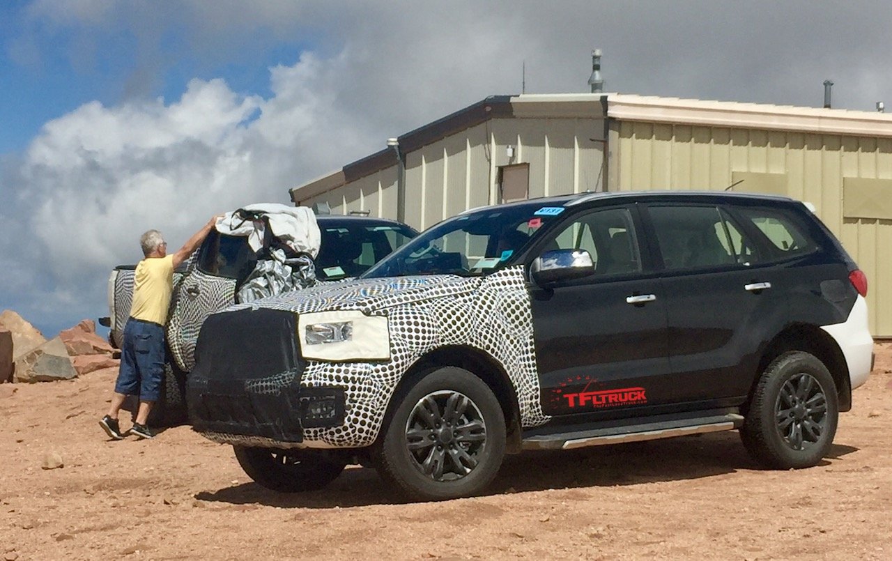 2020-ford-bronco-everest-spy-raptor-ranger.jpg