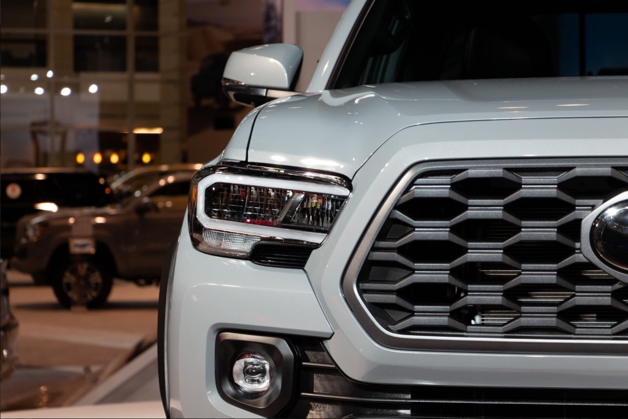 2020 tacoma fog light.jpg