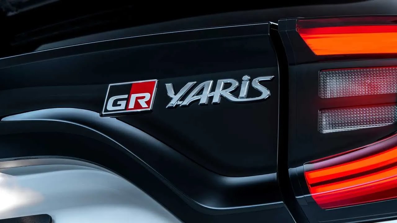 2020-toyota-gr-yaris.jpg