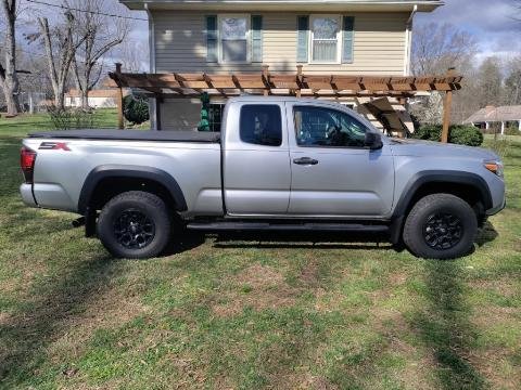 2020 Toyota Tacoma passenger 2.jpg