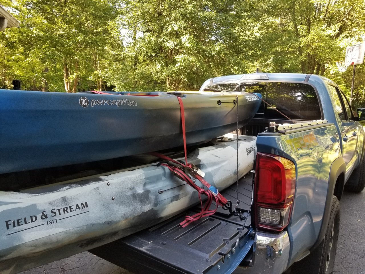 Hauling kayak in online truck bed