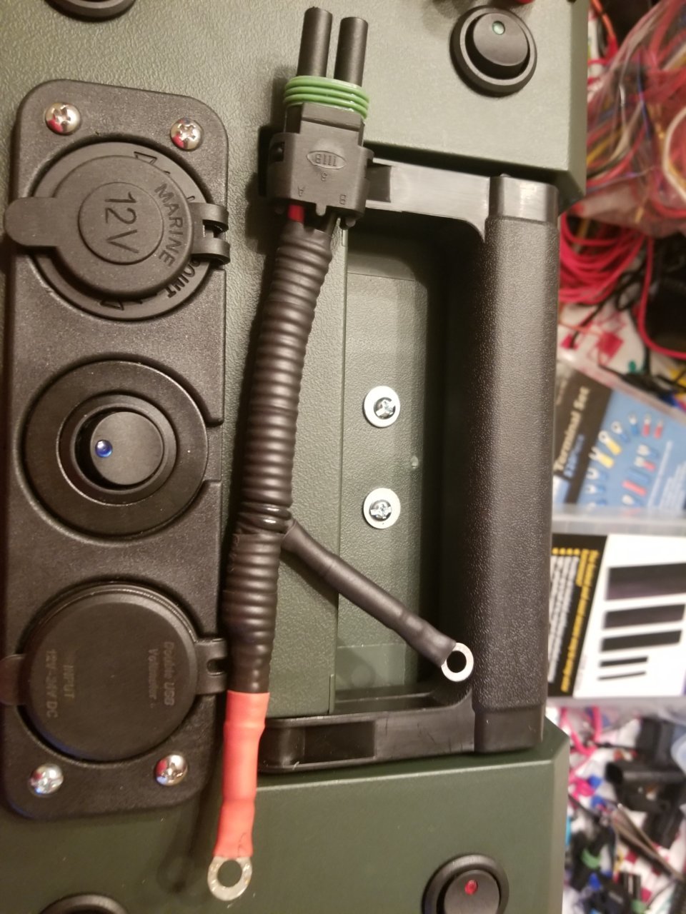 DIY Battery/Power Box for Kayaks, Ice Fishing or Boats 