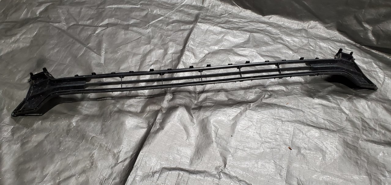 2020_OR_grille_lower_front.jpg