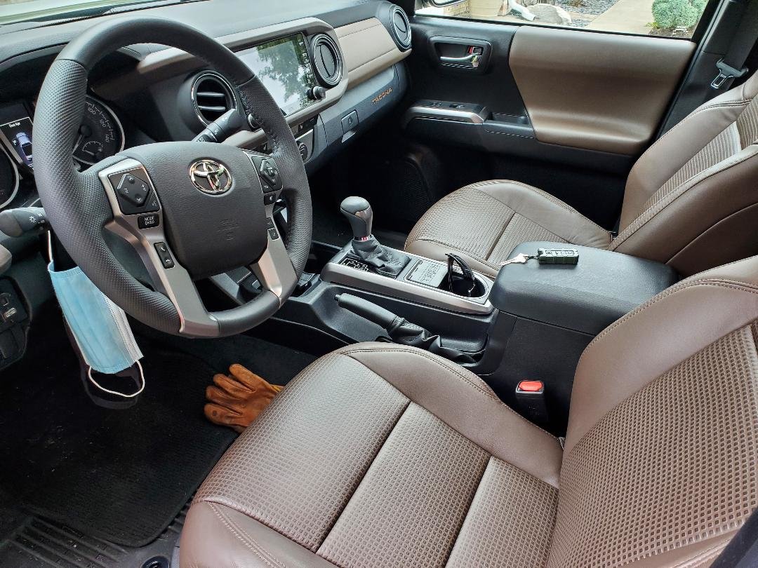 2021 10 22 front seat 2.jpg