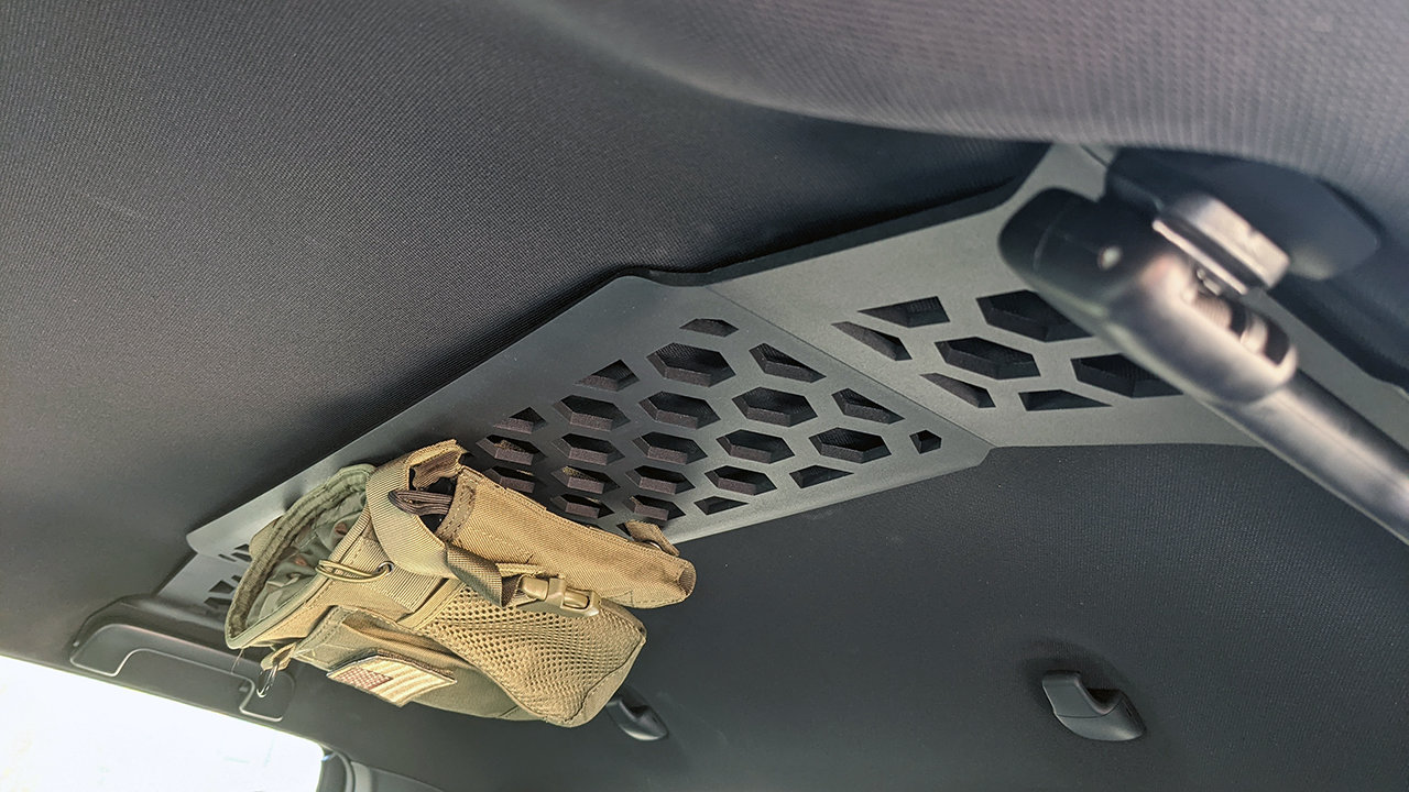2021-10-24 Inside MOLLE Rack 01.jpg