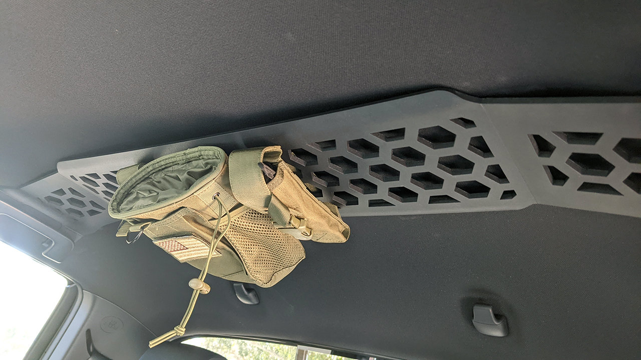 2021-10-24 Inside MOLLE Rack 03.jpg