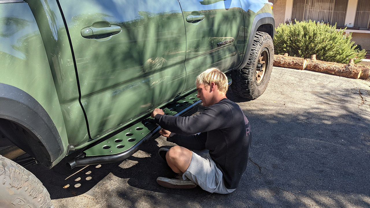 2021-10-24 Rock Sliders 03 - Trace Install Y.jpg
