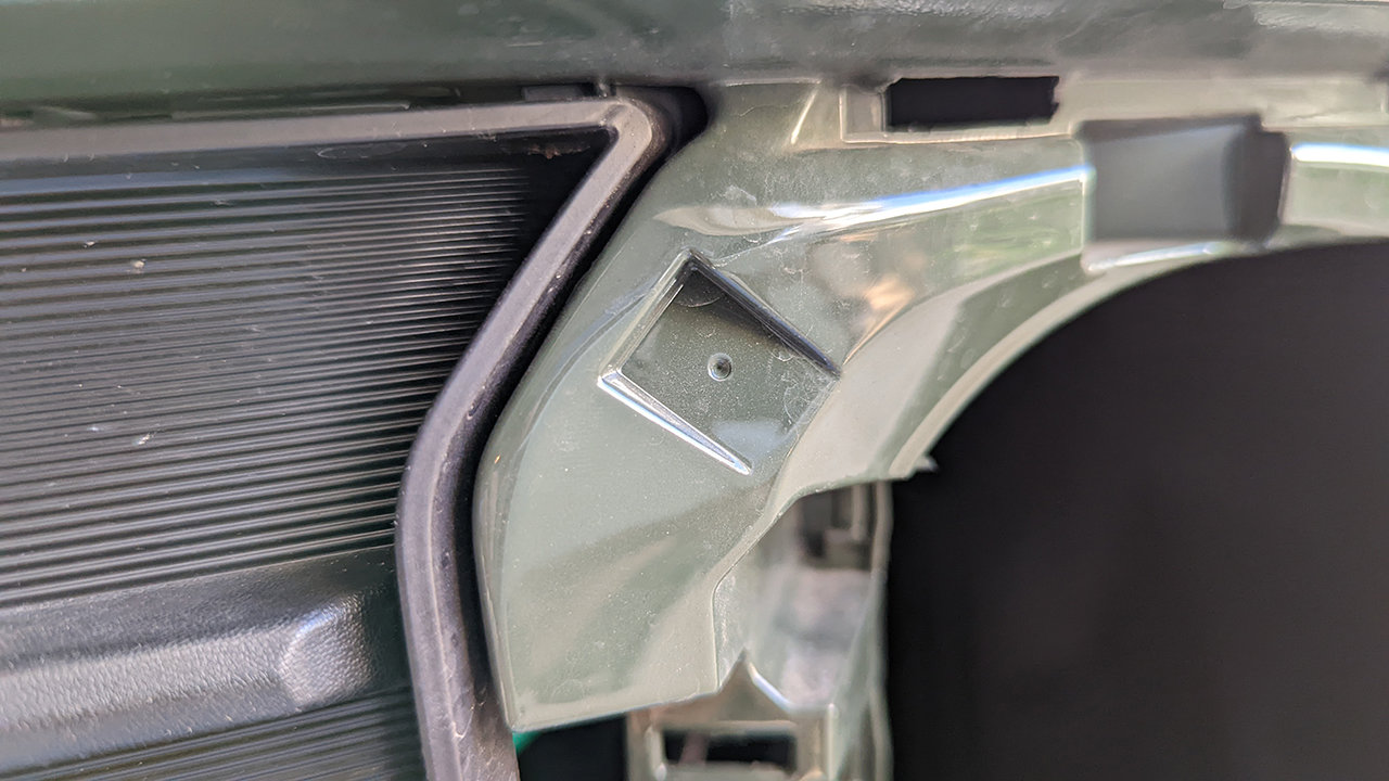 2021-11-10 Amber Fog Light Install 13.jpg