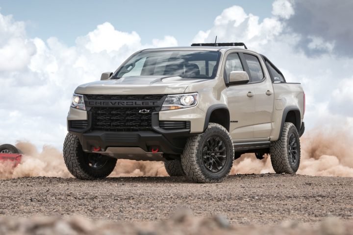 2021-Chevrolet-Colorado-ZR2-Exterior-006-front-three-quarters-on-gravel-720x480.jpg