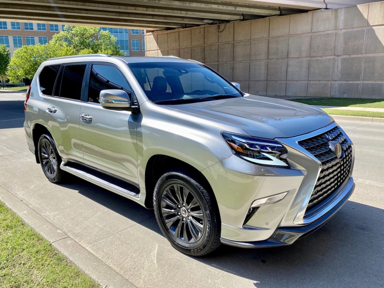 2021-lexus-gx460-feature-1carpprousa-min.jpg