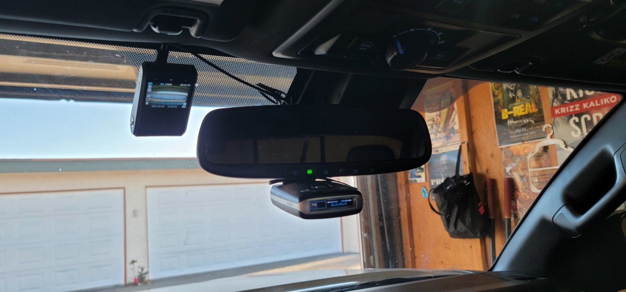 A dash cam that fits on the dash?  Radar Detector & Countermeasure Forum