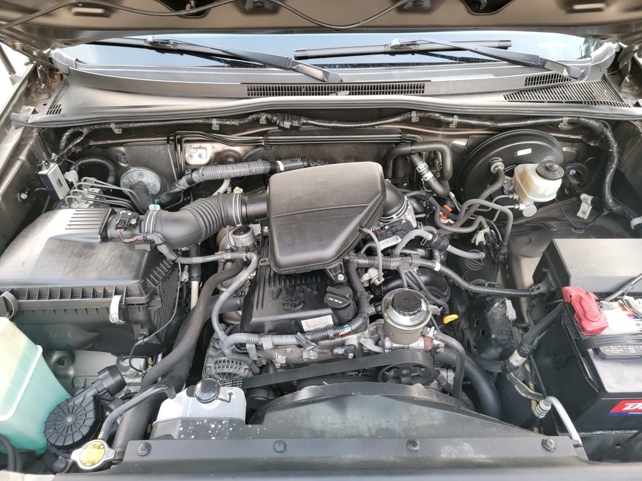 Elegant 2012 Toyota Tacoma Engine Photos