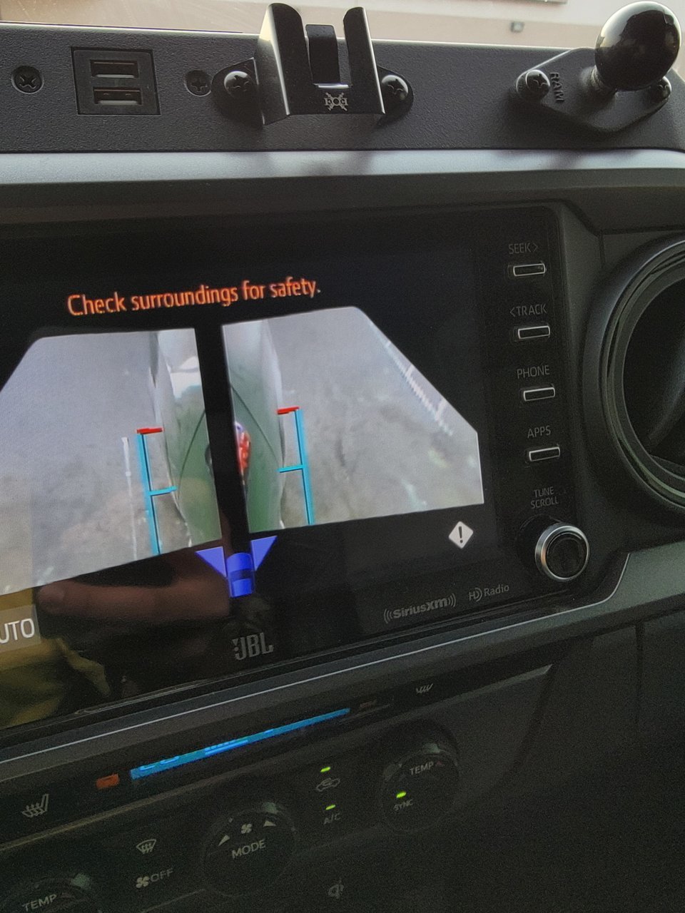 What Is Backup Camera With Dynamic Gridlines