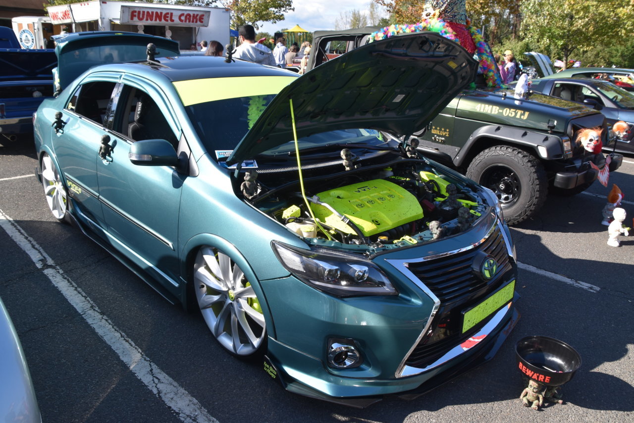 2021HalloweenCarShow 083.jpg