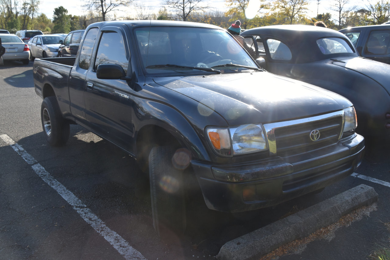 2021HalloweenCarShow 447_edit.jpg