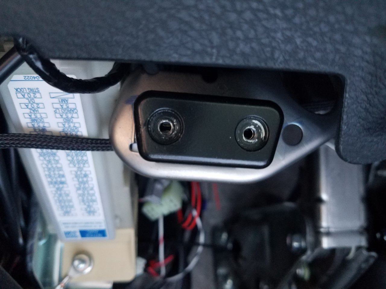 Locking The Obd Install Onboard Diagnostic Port Tacoma World