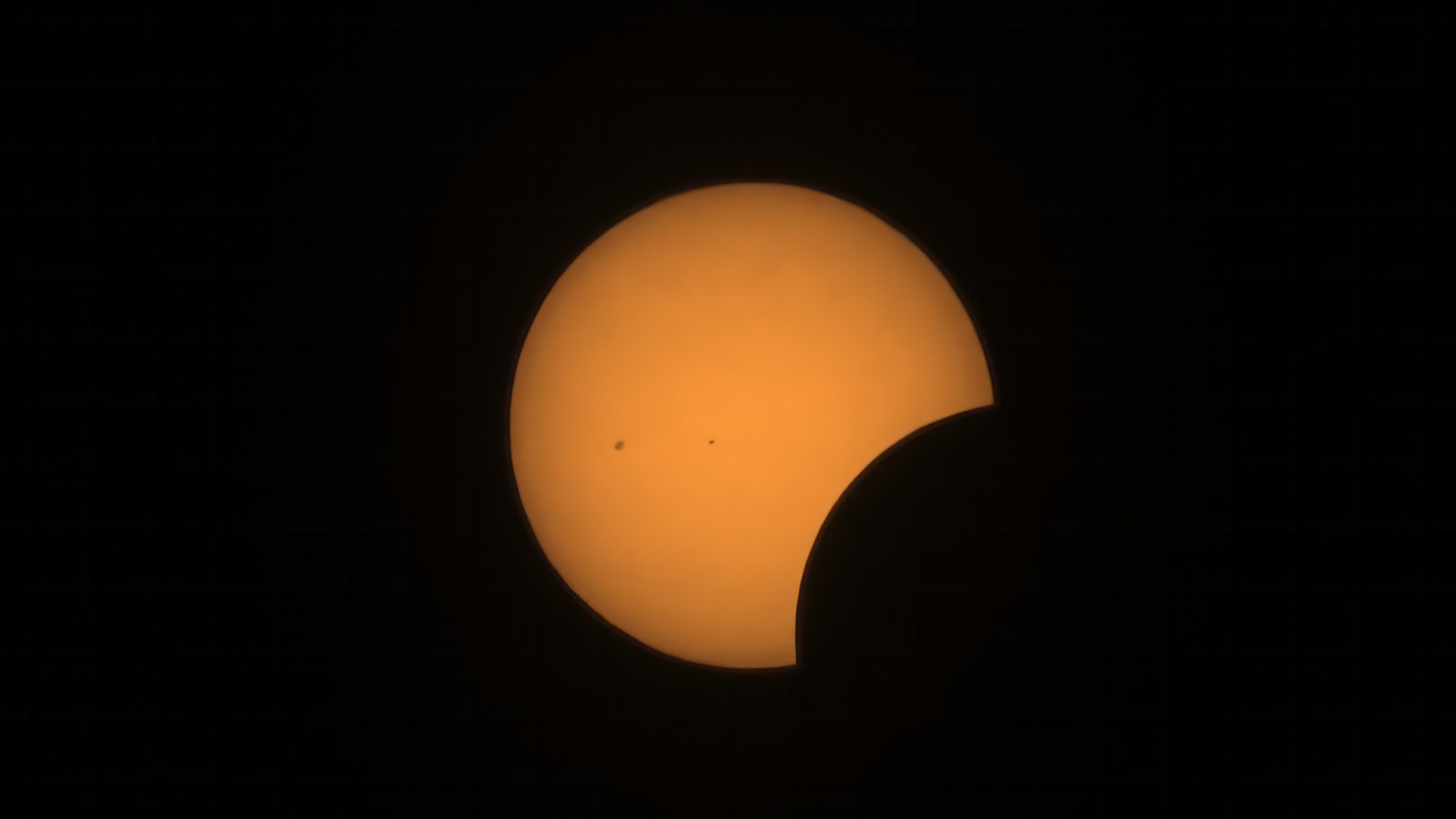 2023-10-14_1Eclipse Topaz AI.jpg