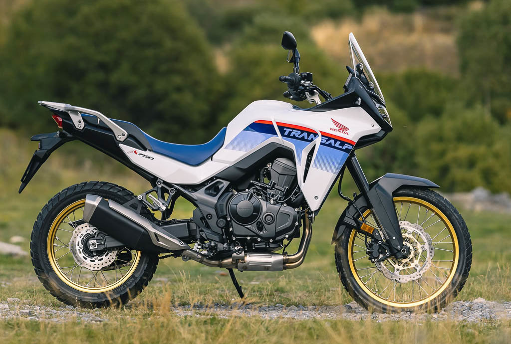 2023-Honda-XL750-Transalp-adventure-motorcycle-52.jpg