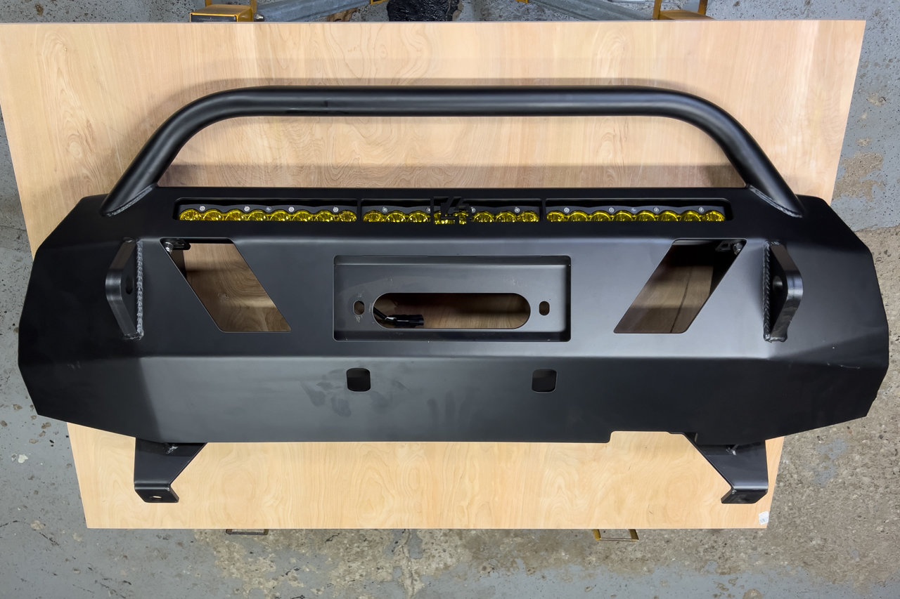 20230206-tacoC4bumperBDS8lightbar-04.jpg