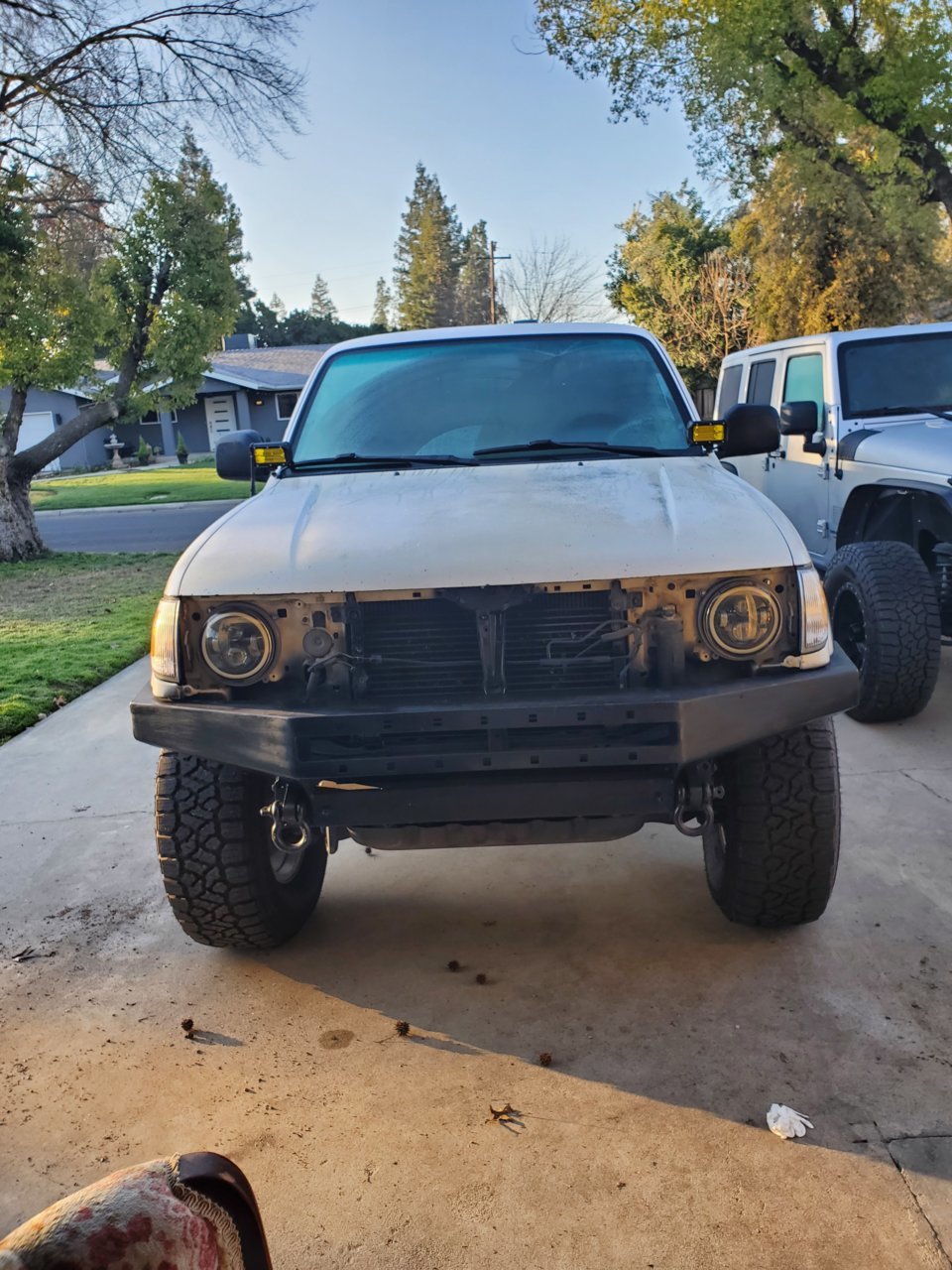 Round headlights for a 2000 first gen? | Tacoma World