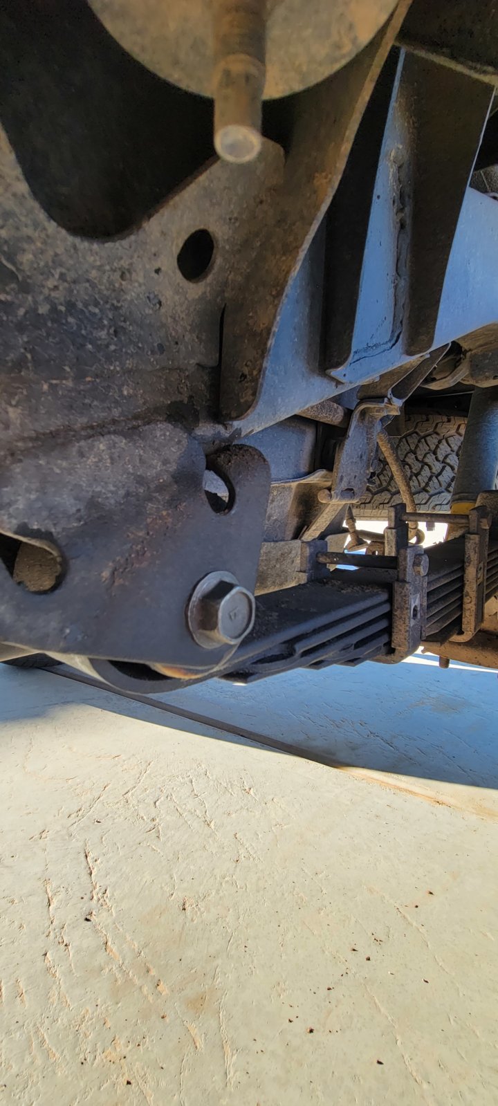 HELP! Leaf Spring Main Eye Squeaking World