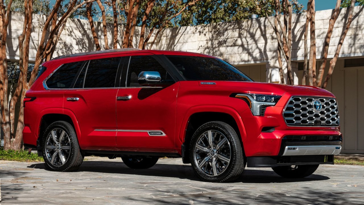 2023_Toyota_Sequoia_Capstone_004_bec6ef522a280faaa8b8fb8d687f9d48fb847b20.jpg